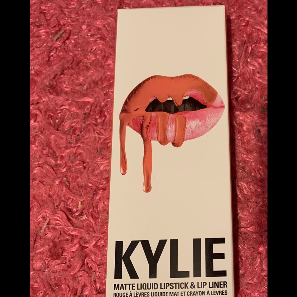 kylie lip kit
